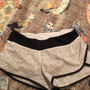 Speed shorts lululemom